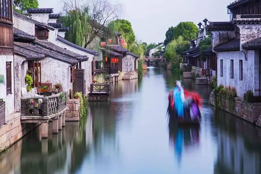 智能问答网页-我是一名普通二本学校机械专业的女生,我想进入山东小鸭模具公司工作,不知道有没有可能,谢谢!答疑解惑,找准问题答案